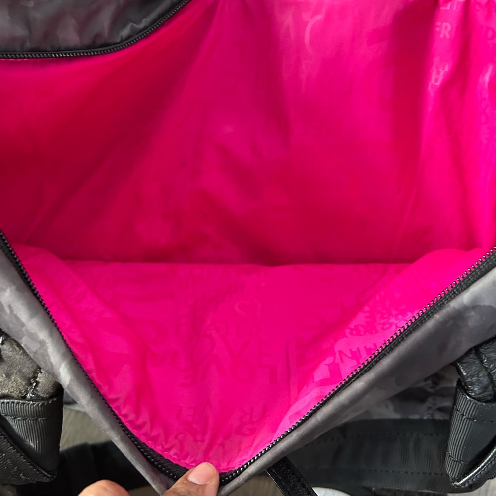 Lululemon Destined for Greatness Duffel
Deep Coal Creekside Camo - Picture 9 of 14